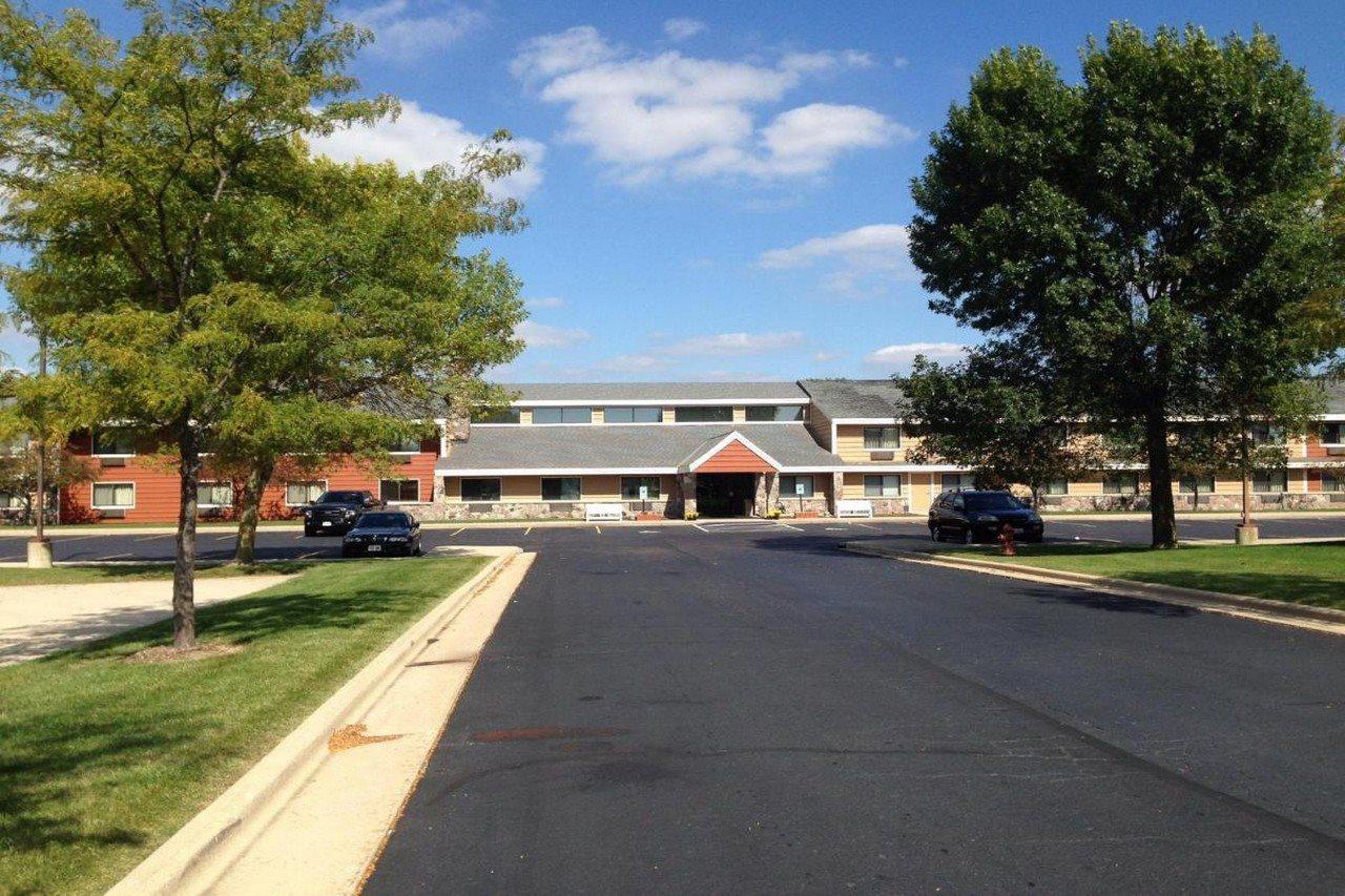 Americinn By Wyndham Elkhorn Near Lake Geneva Exterior photo