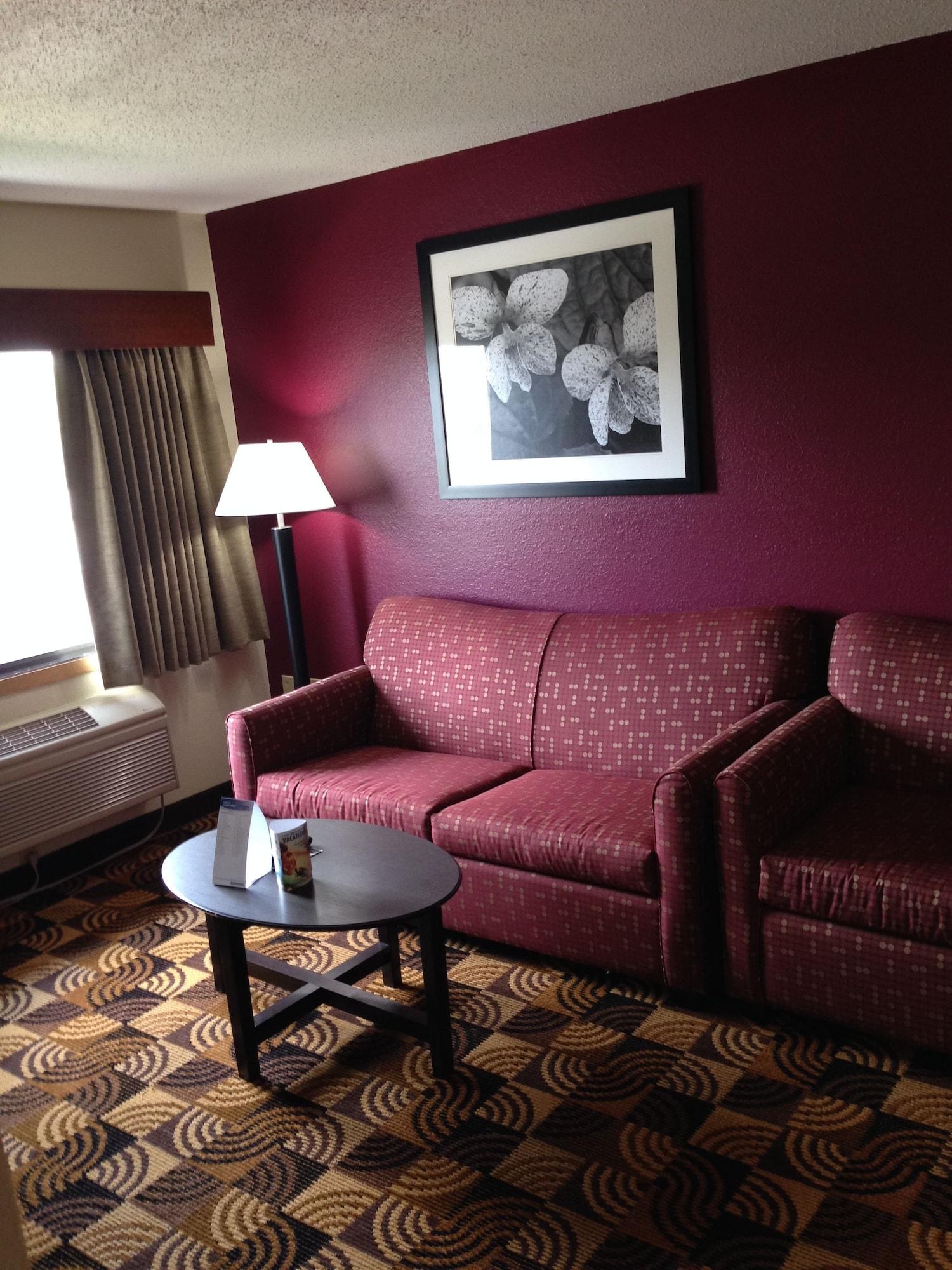 Americinn By Wyndham Elkhorn Near Lake Geneva Exterior photo