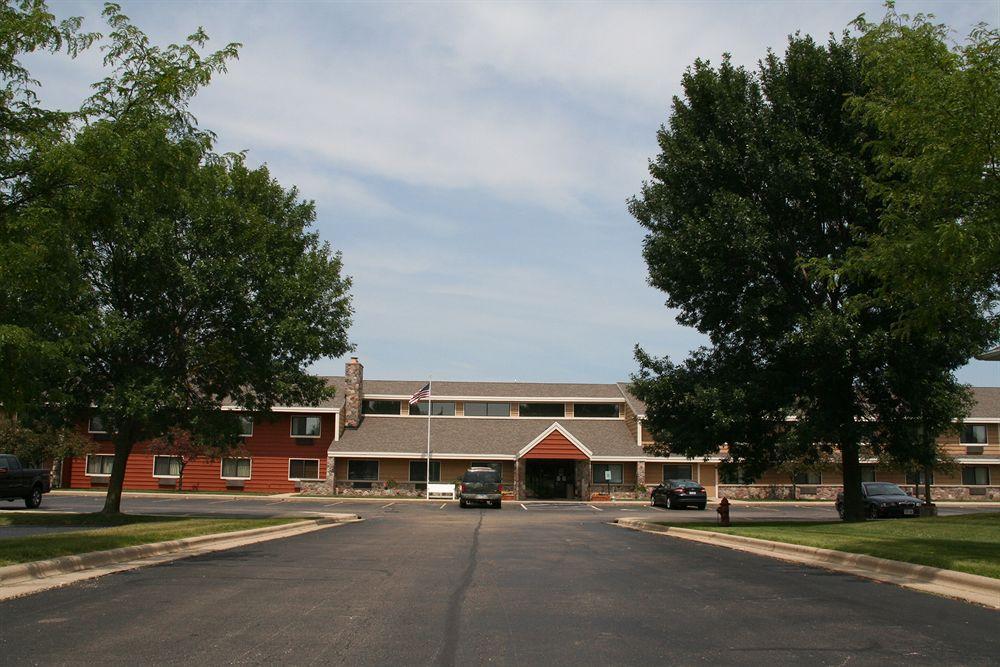 Americinn By Wyndham Elkhorn Near Lake Geneva Exterior photo