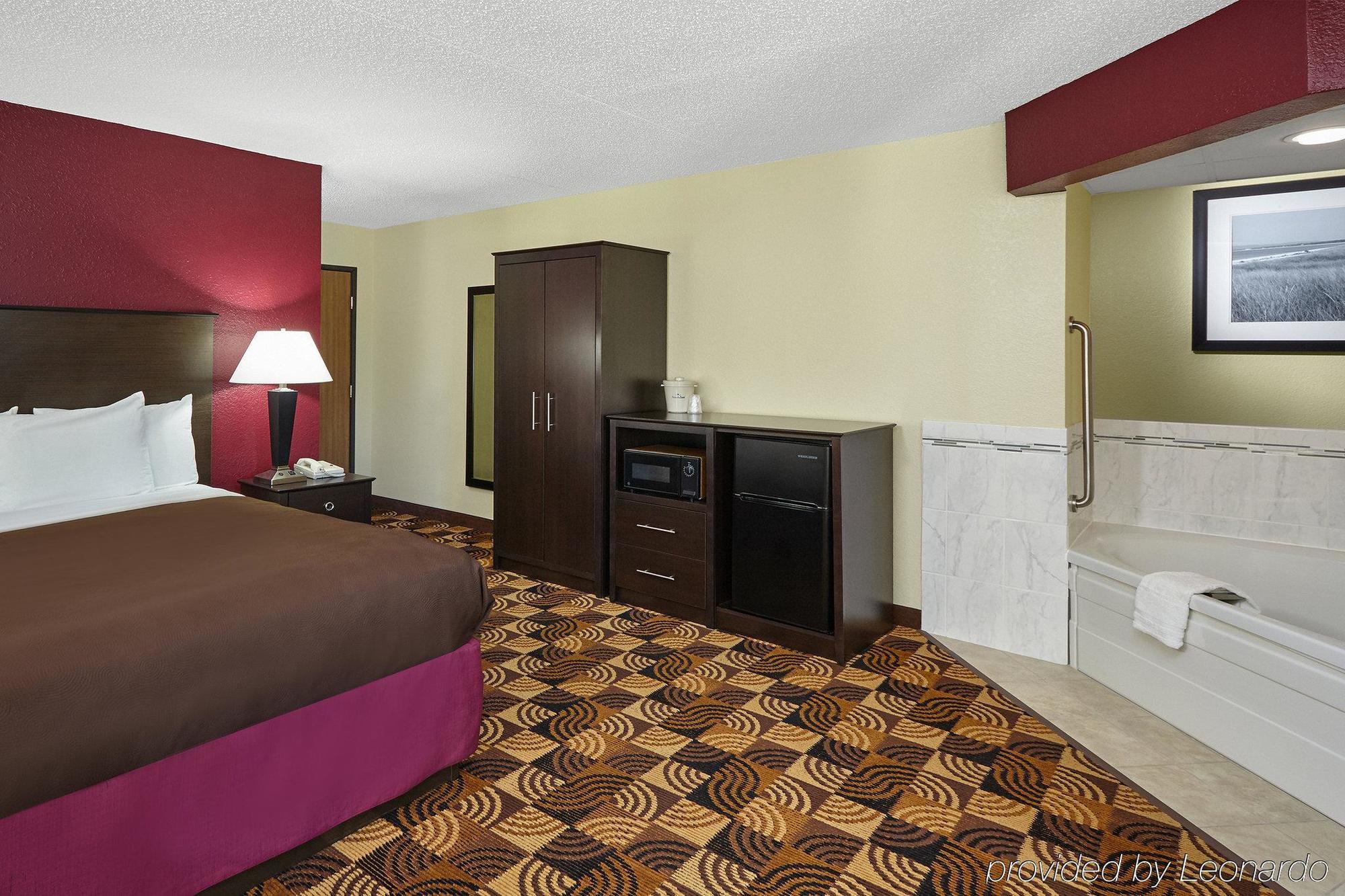 Americinn By Wyndham Elkhorn Near Lake Geneva Exterior photo