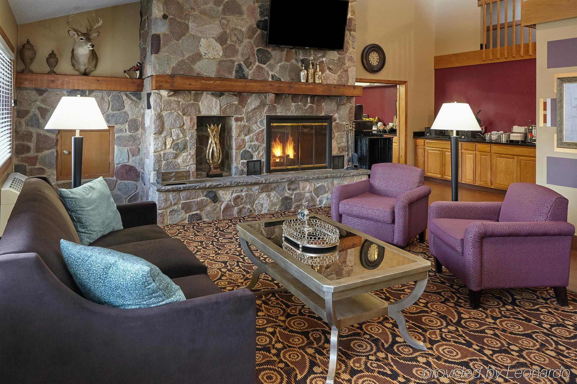 Americinn By Wyndham Elkhorn Near Lake Geneva Exterior photo